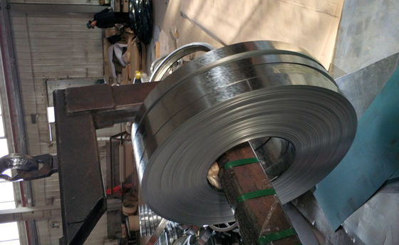 ซื้อ SGCC สายสแตนเลสเหล็กเหล็กกระปุกร้อน 0.12 มม × 100 มม กับพื้นผิว passivated สําหรับการผลิตช่องและท่อ online manufacture